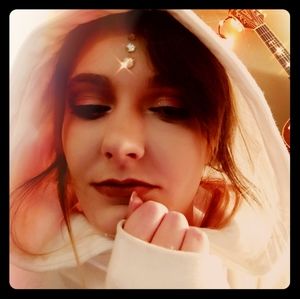 Meet your Posher, Isabella